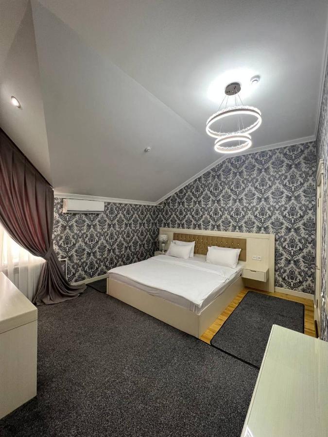 Hotel Afrosiyob Qarshi Exterior photo