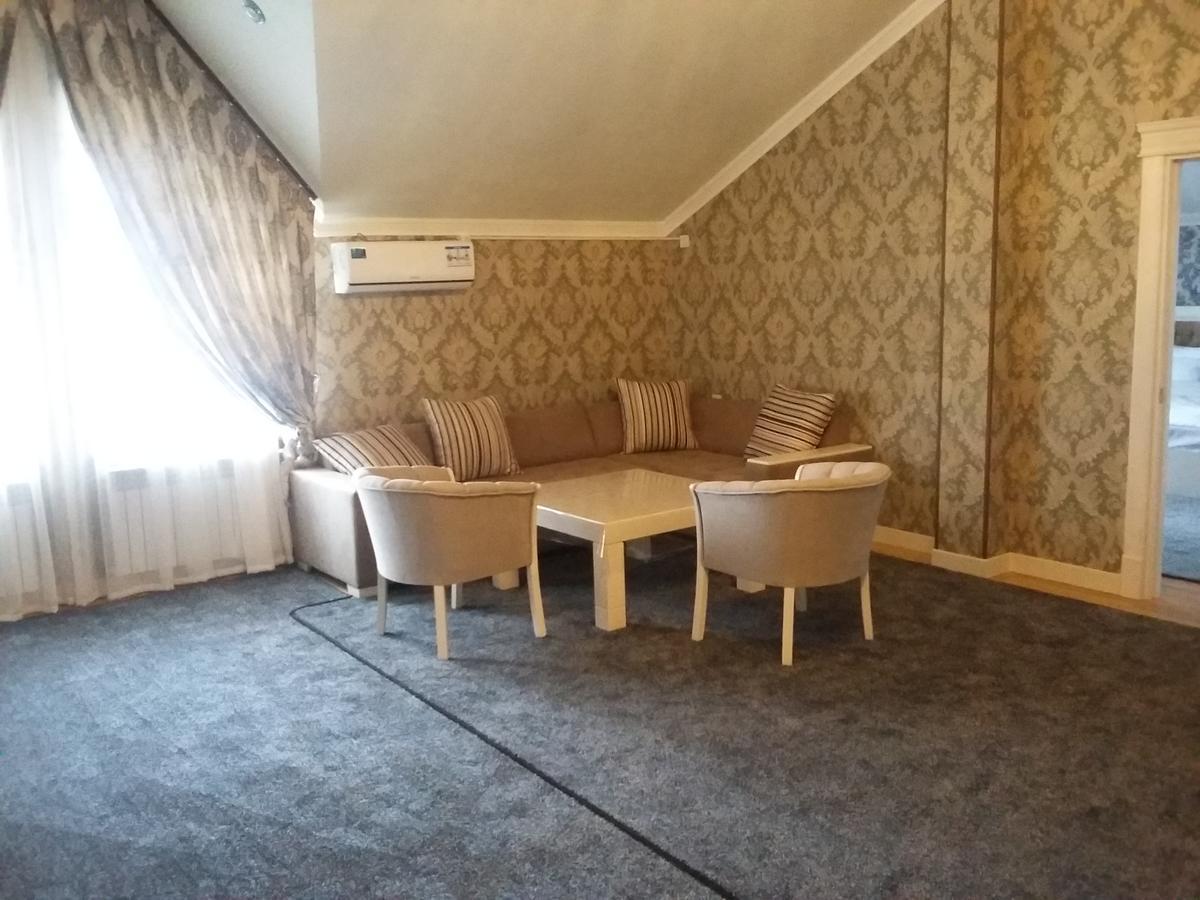 Hotel Afrosiyob Qarshi Exterior photo